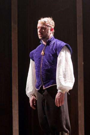 Peter Pryor as King Henry   Photo